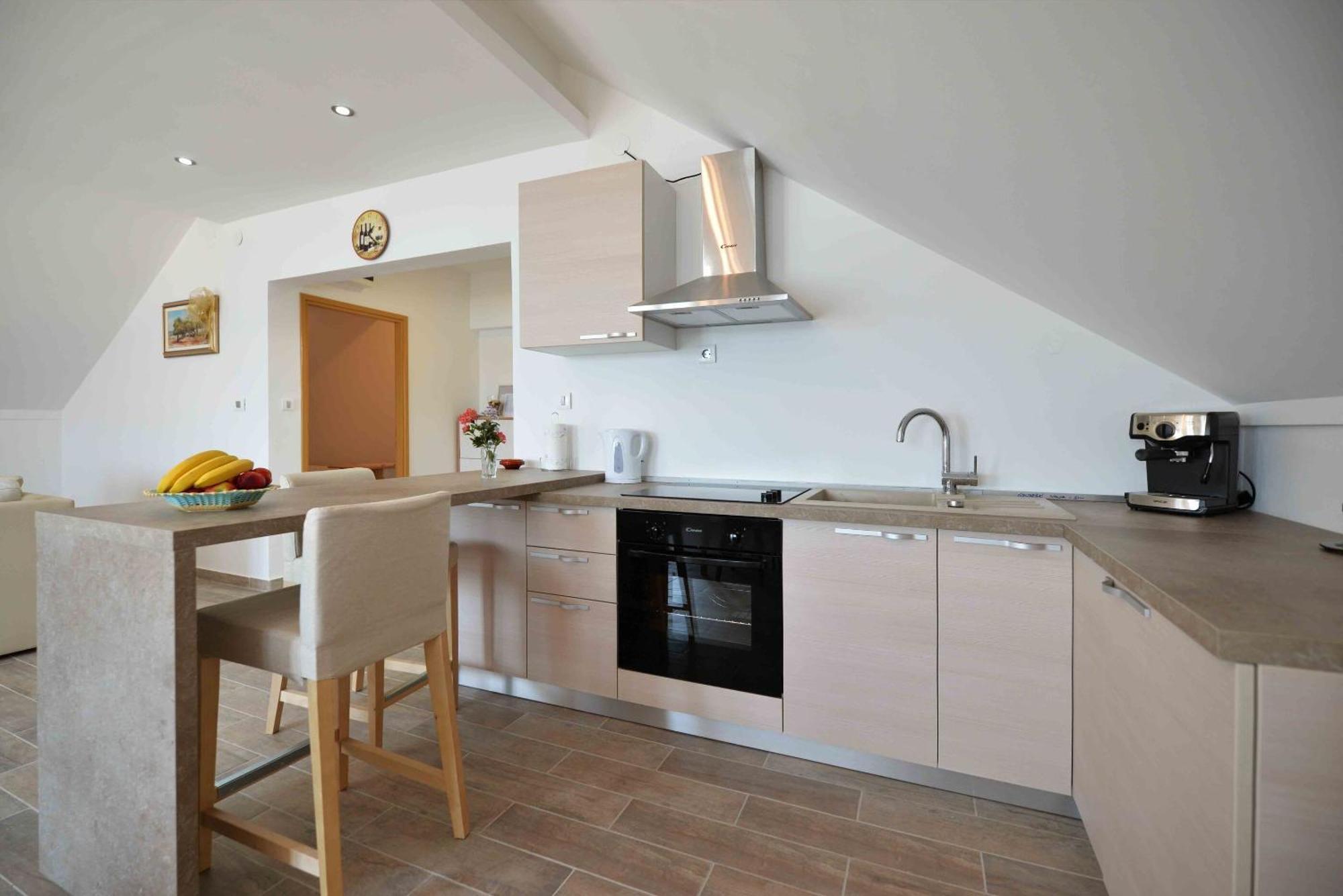 Apartments Mili - Near The Sea And The Centar Of Place Бетина Екстериор снимка